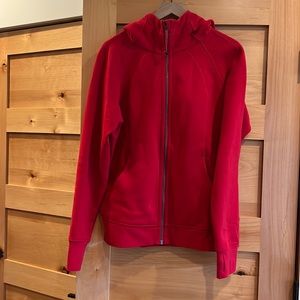 Lululemon sweatshirt